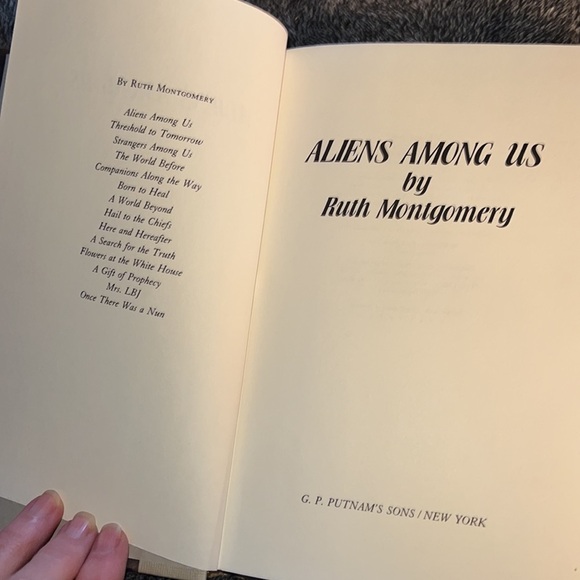 ALIENS AMONG US FIRST EDITION 1985 HARDCOVER BOOK RUTH MONTGOMERY w DUSTCOVER - Picture 10 of 13